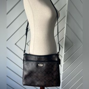 Coach signature black brown crossbody bag coated canvas GUC